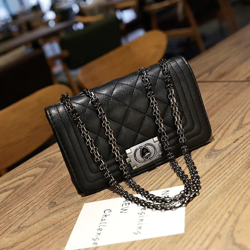 Stylish Minimalist Chain Shoulder Bag (Crossbody)