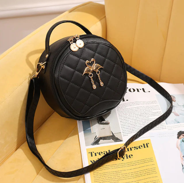 Stylish Quilted Chain Crossbody Round Bag