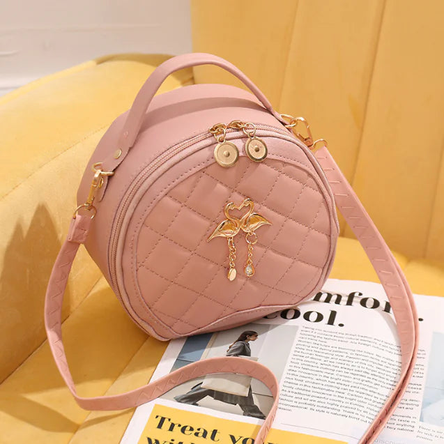 Stylish Quilted Chain Crossbody Round Bag