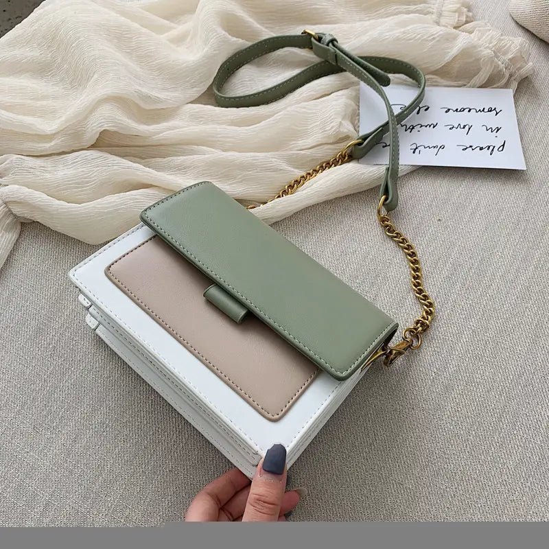 Versatile Chain Crossbody Bag with Stylish Strap