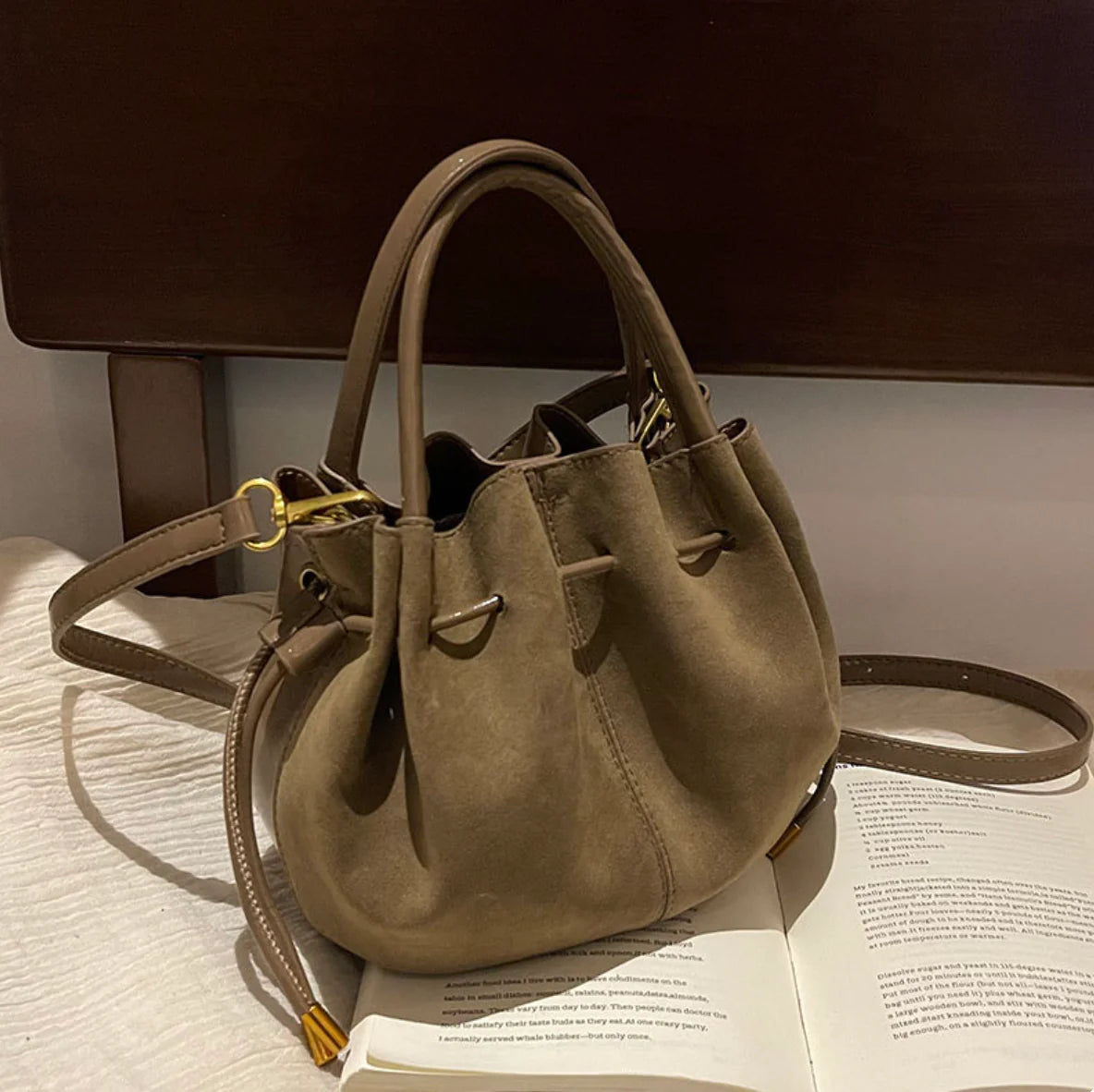 Minimalist PU Leather Crossbody Bag